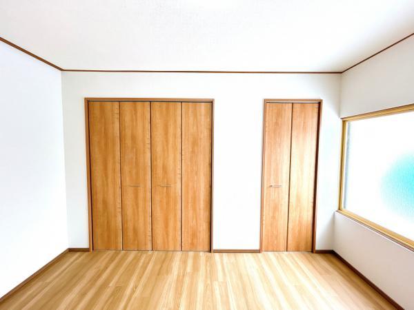 270038976-14.600x600