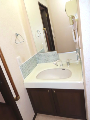 97271526_37_652_680_3